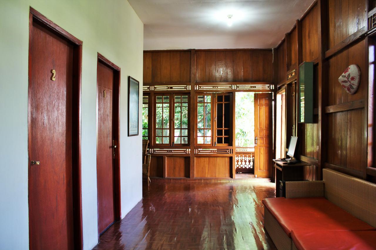 Reddoorz Hostel @ Dago 2 Bandung Esterno foto