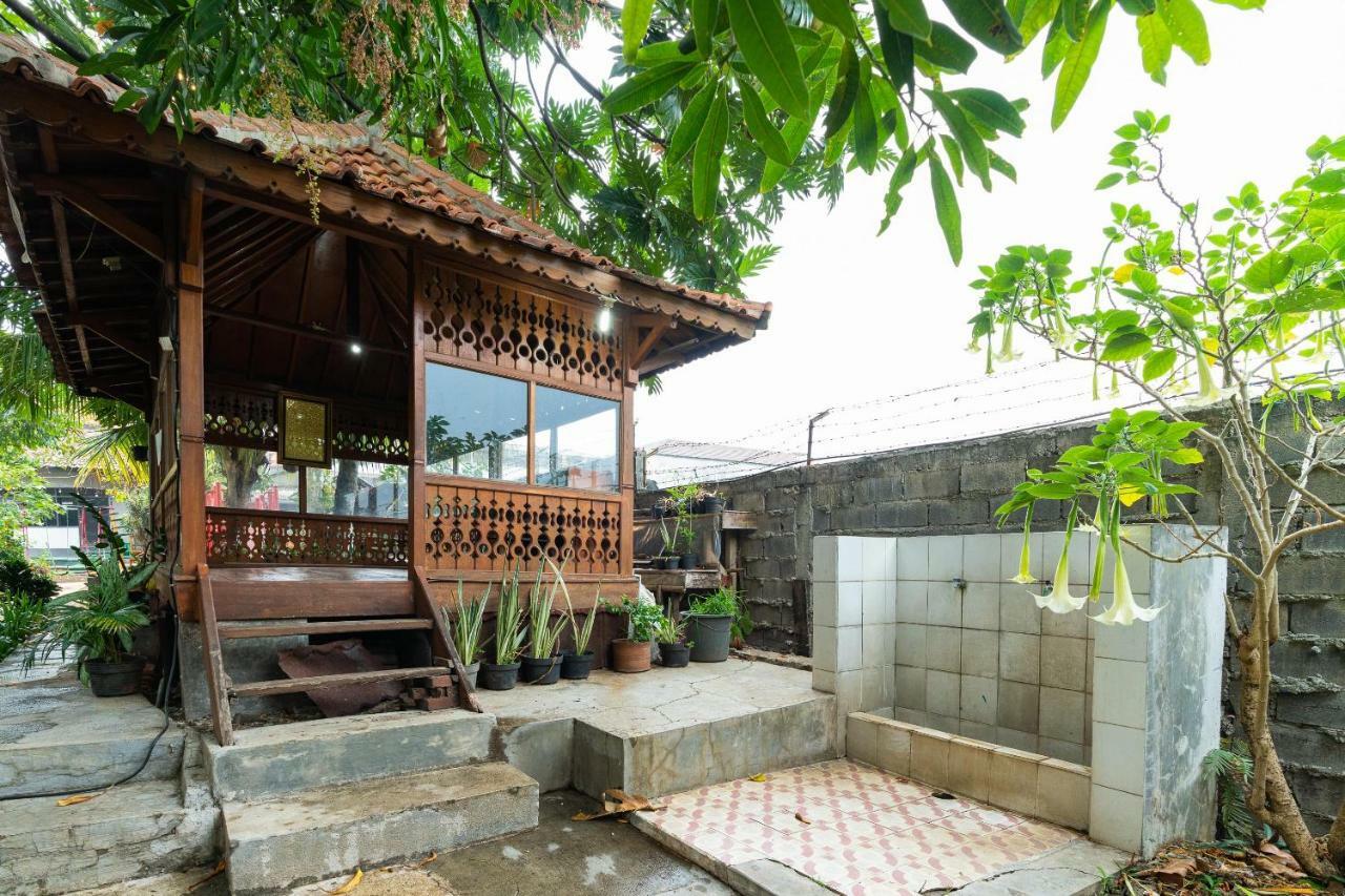 Reddoorz Hostel @ Dago 2 Bandung Esterno foto