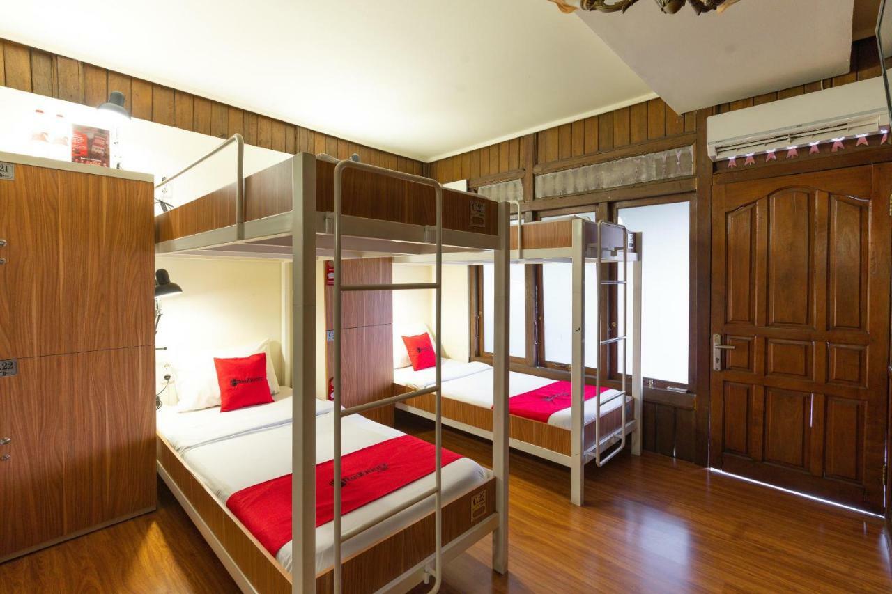 Reddoorz Hostel @ Dago 2 Bandung Esterno foto