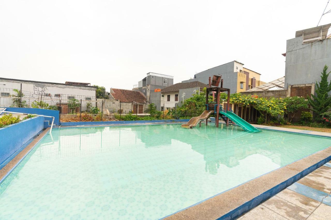 Reddoorz Hostel @ Dago 2 Bandung Esterno foto